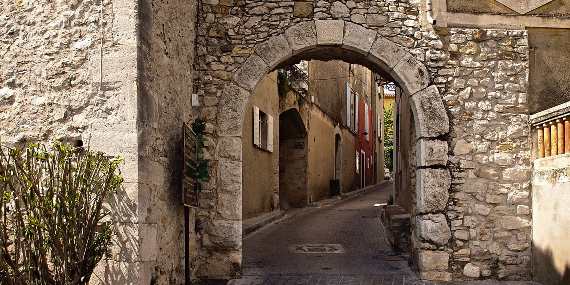 The village of Le Castellet and Paul Ricard racetrack