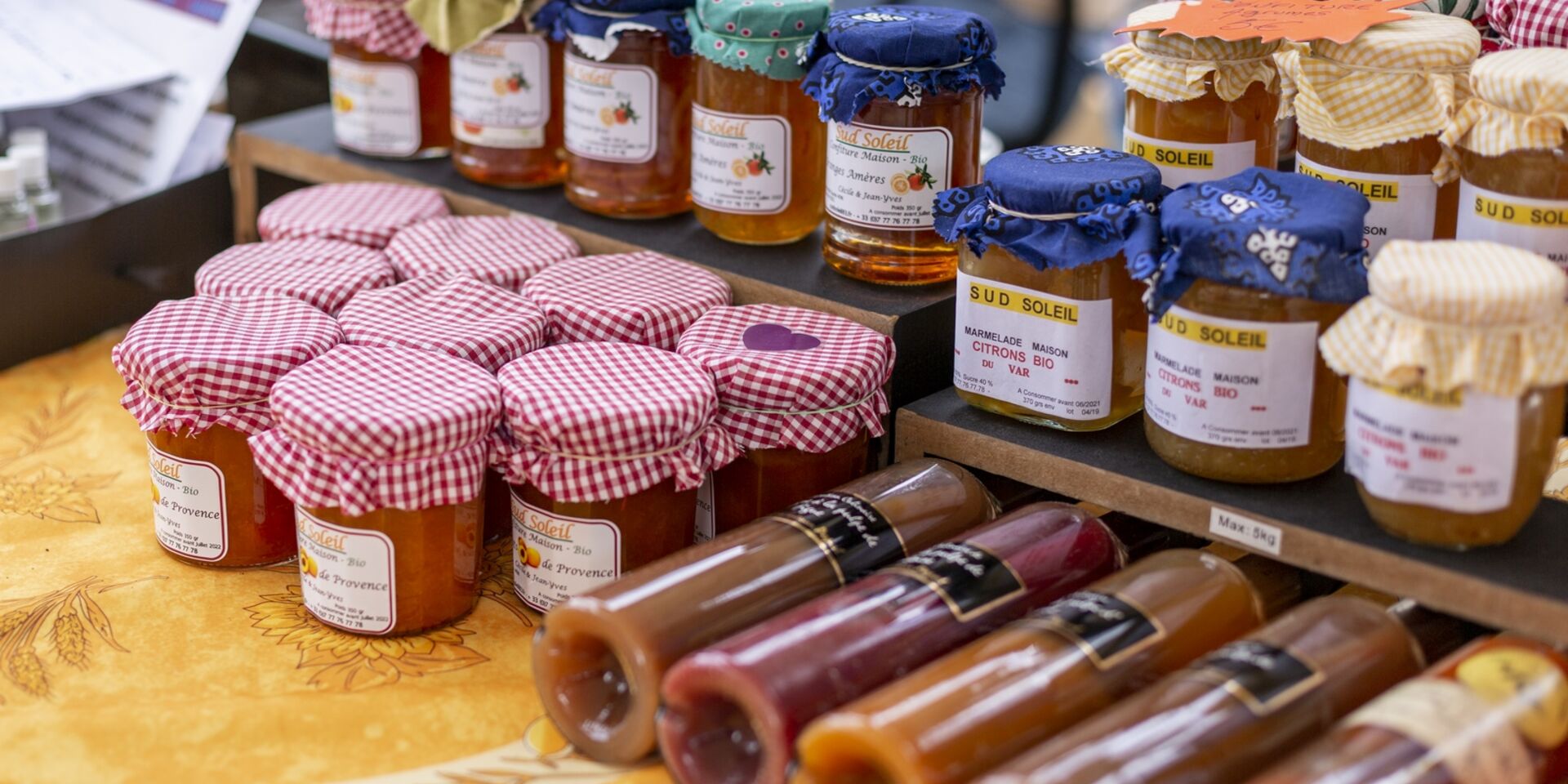 Provencal market at the campsite