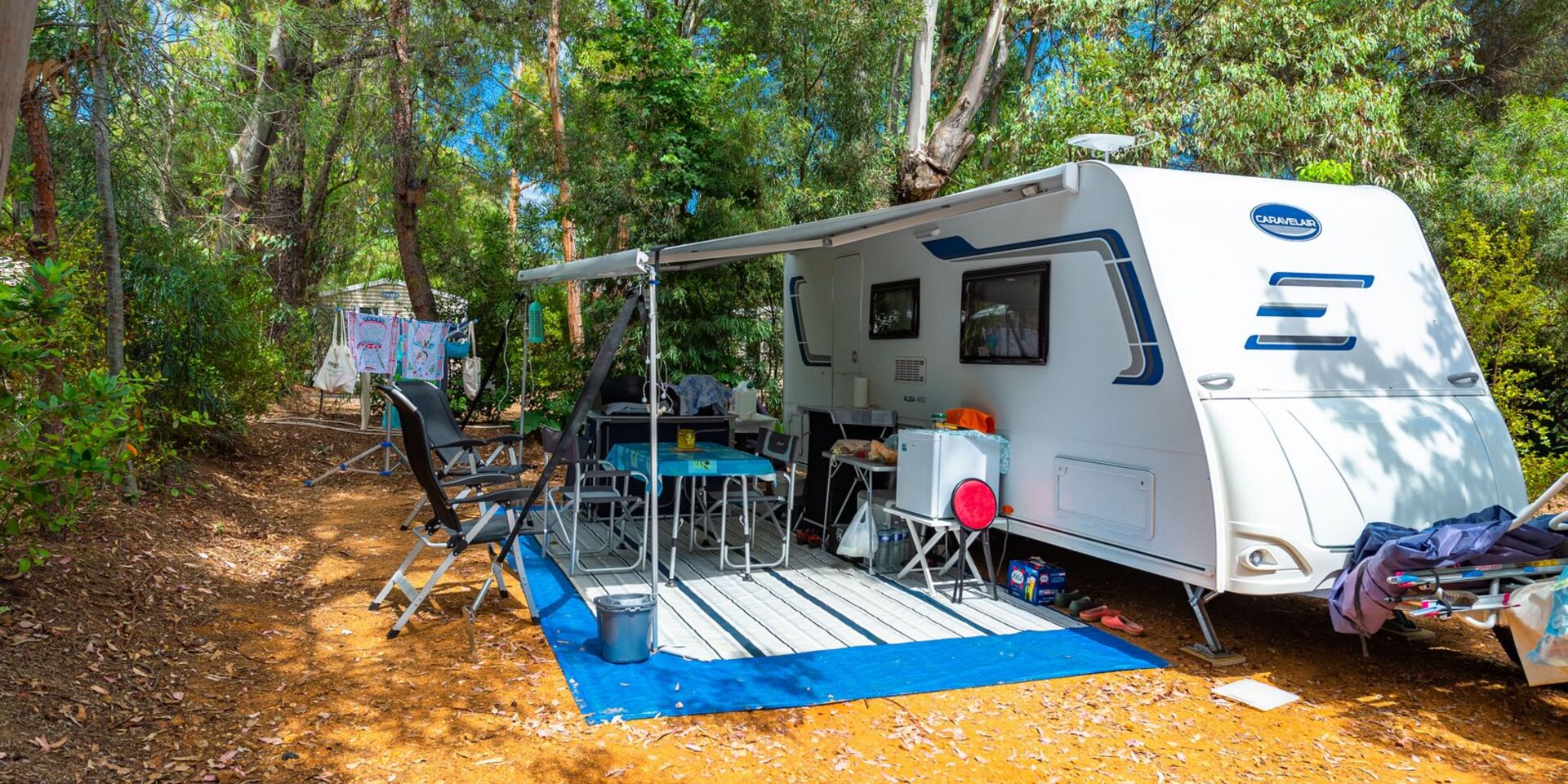 Low-cost caravan pitch at seaside campsite Var